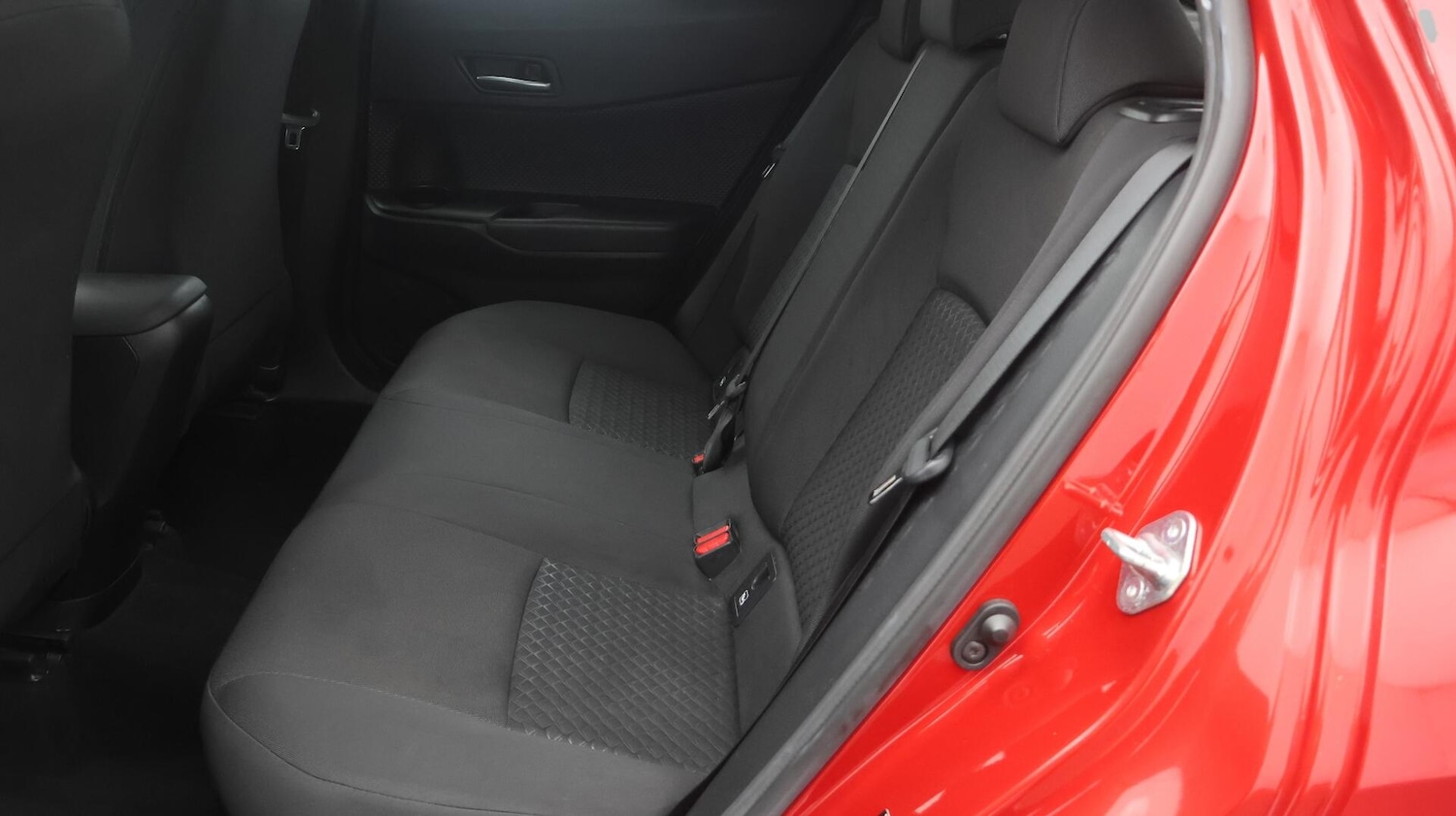 Used Toyota C-HR 2023 for sale - 76295281: Photo 17