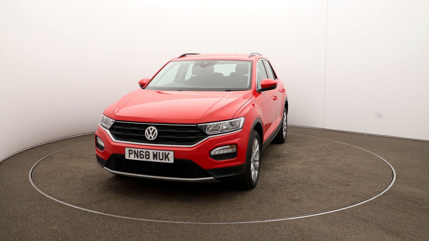 Used Volkswagen T-Roc for sale - 76811546: Photo 16
