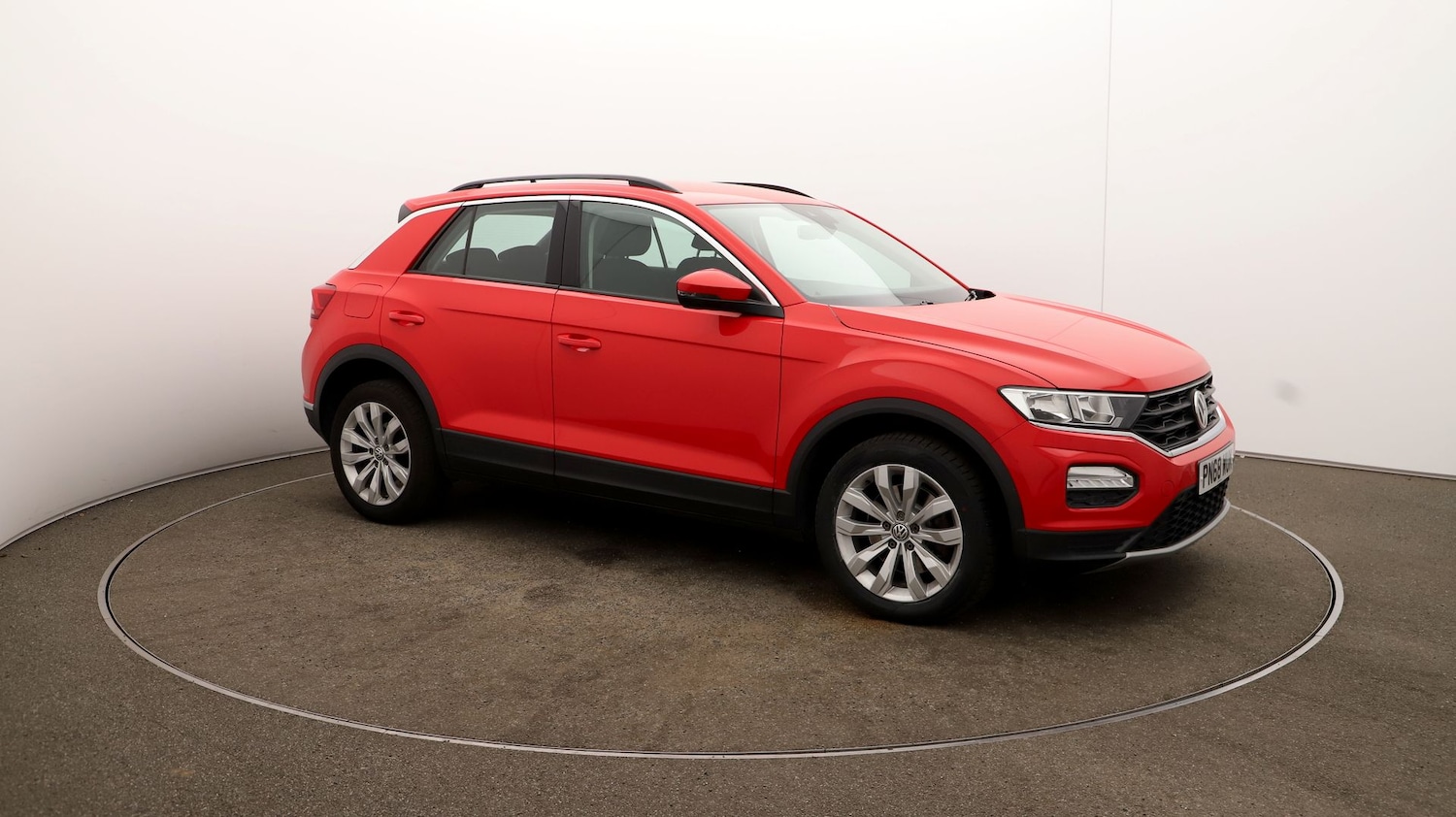 Used Volkswagen T-Roc for sale - 76811546: Photo 30