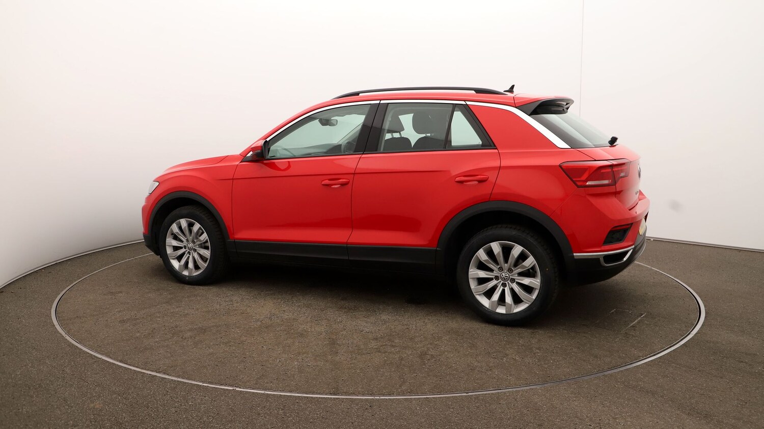 Used Volkswagen T-Roc for sale - 76811546: Photo 34