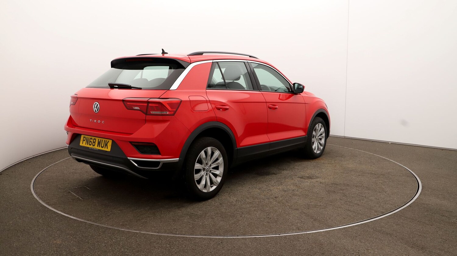 Used Volkswagen T-Roc for sale - 76811546: Photo 46