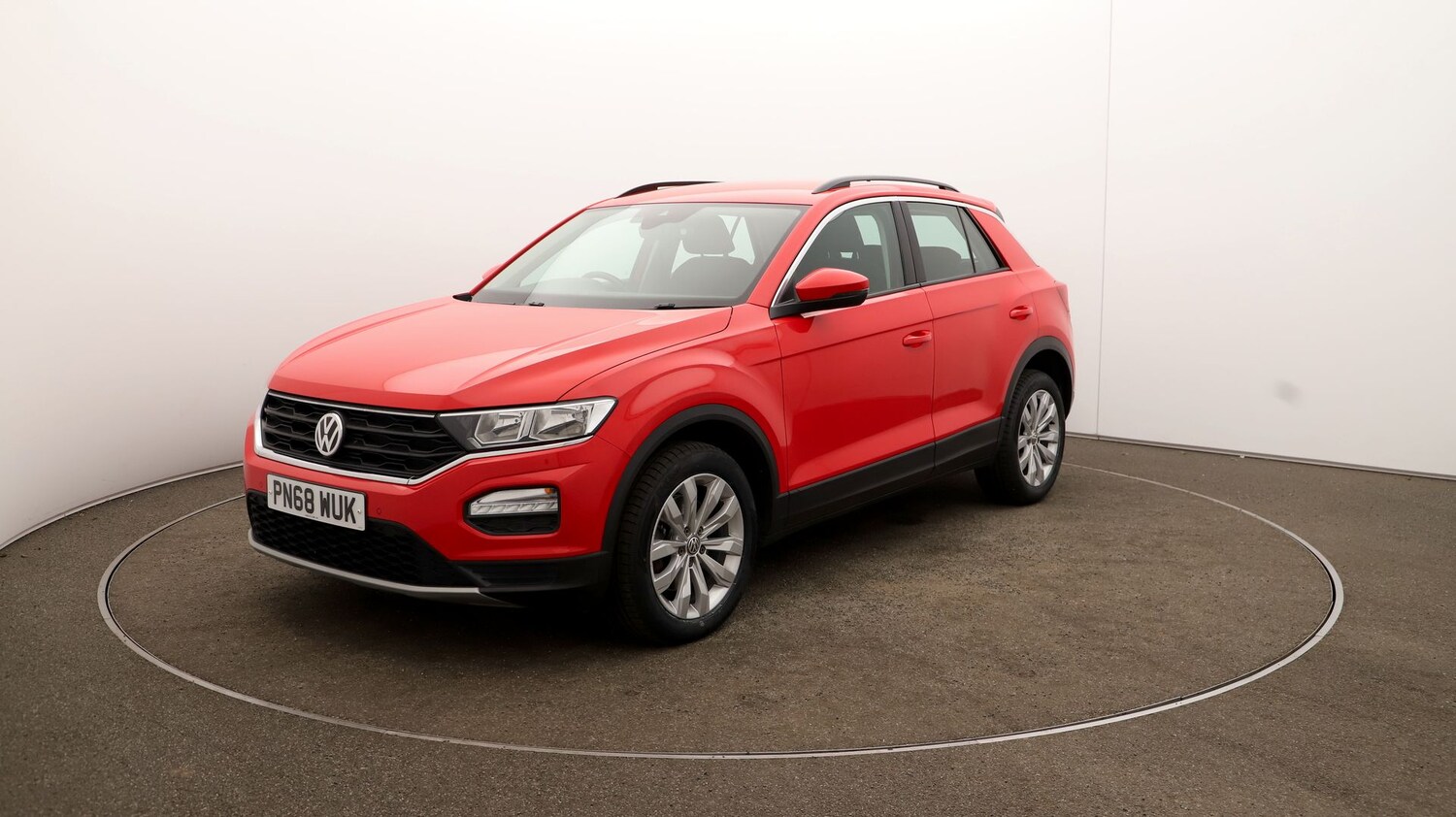 Used Volkswagen T-Roc for sale - 76811546: Photo 61