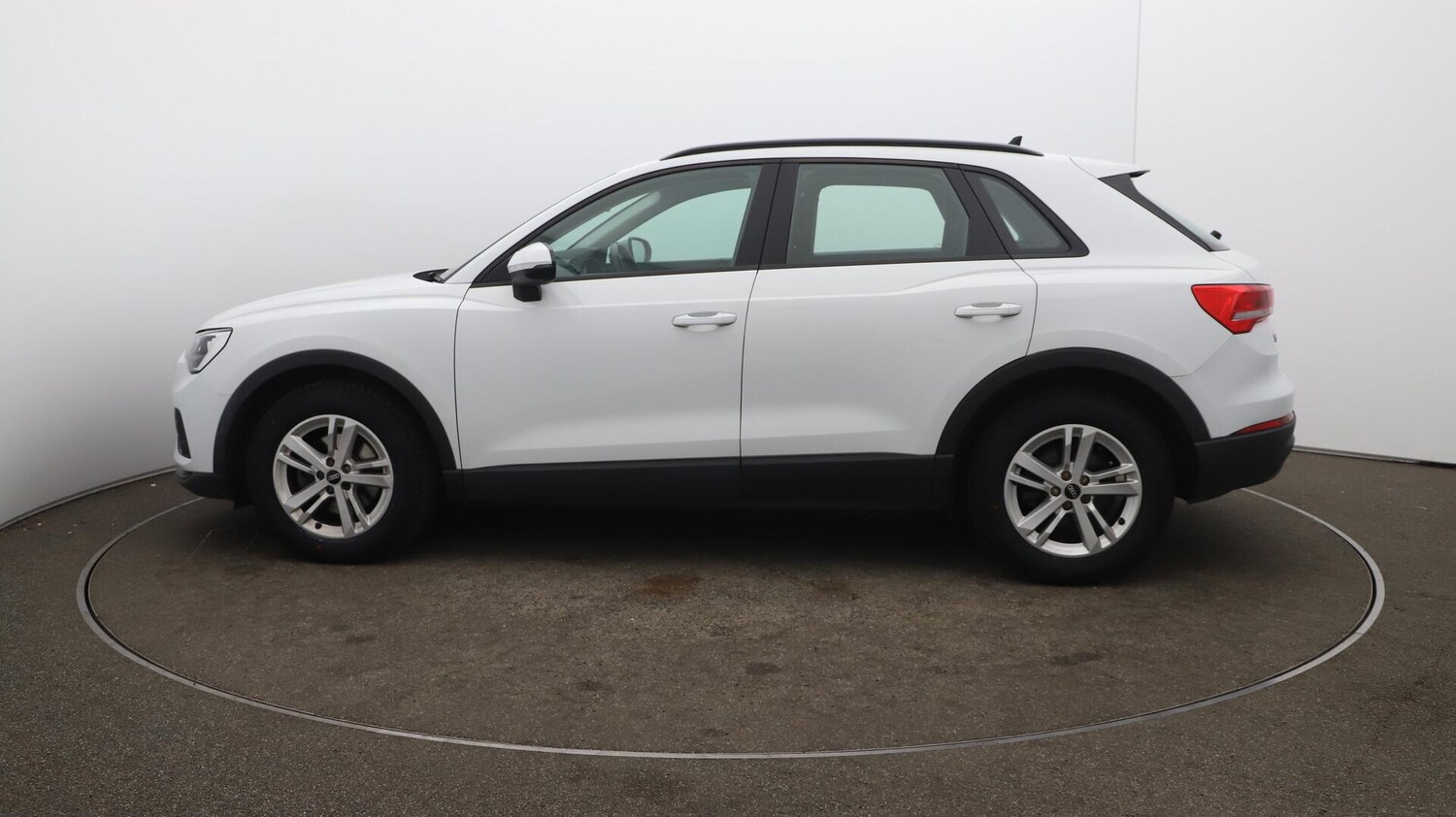 Used Audi Q3 2021 for sale - 76152215: Photo 63