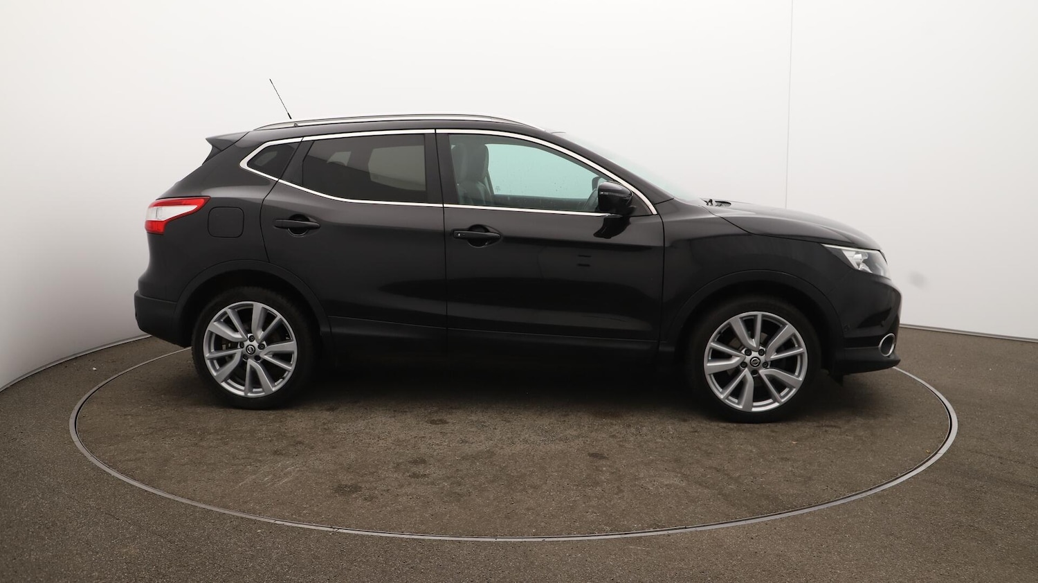Used Nissan Qashqai 2017 for sale - 76108416: Photo 48