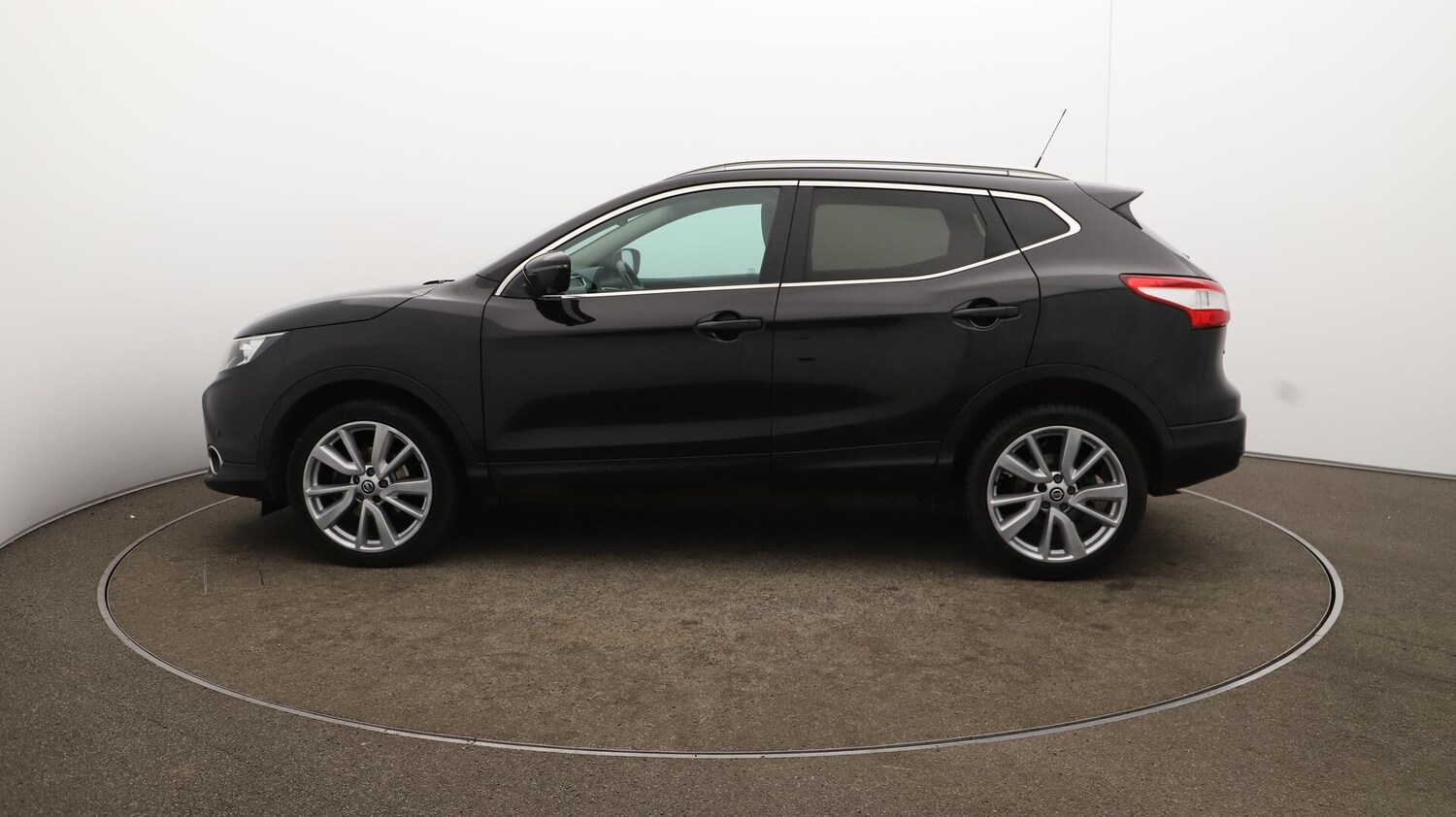 Used Nissan Qashqai 2017 for sale - 76108416: Photo 63
