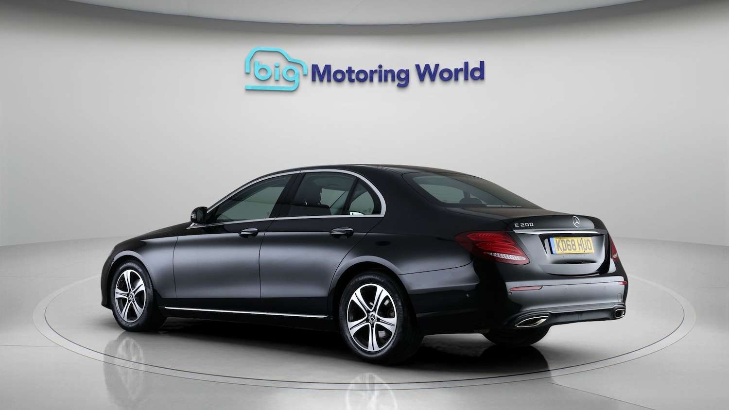 Used Mercedes-Benz E Class 2019 for sale - 77902190: Photo 5