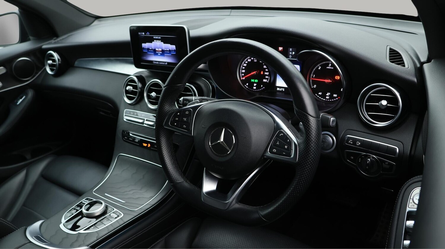 Used Mercedes-Benz GLC 2018 for sale - 76152214: Photo 10