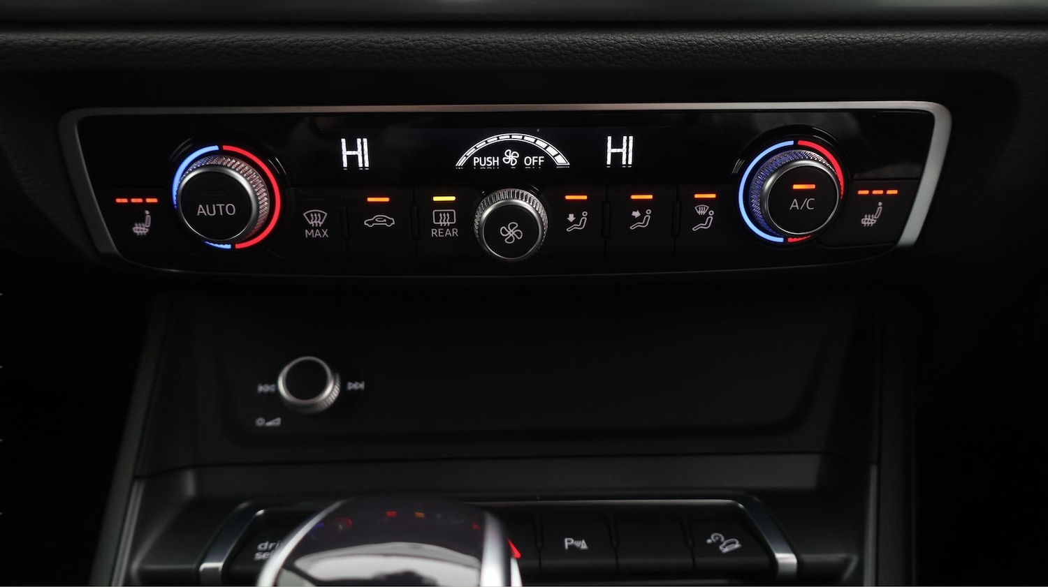 Used Audi Q3 2022 for sale - 77694130: Photo 12