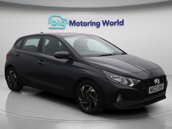 Used Hyundai i20 2023 for sale - 75708688: Photo