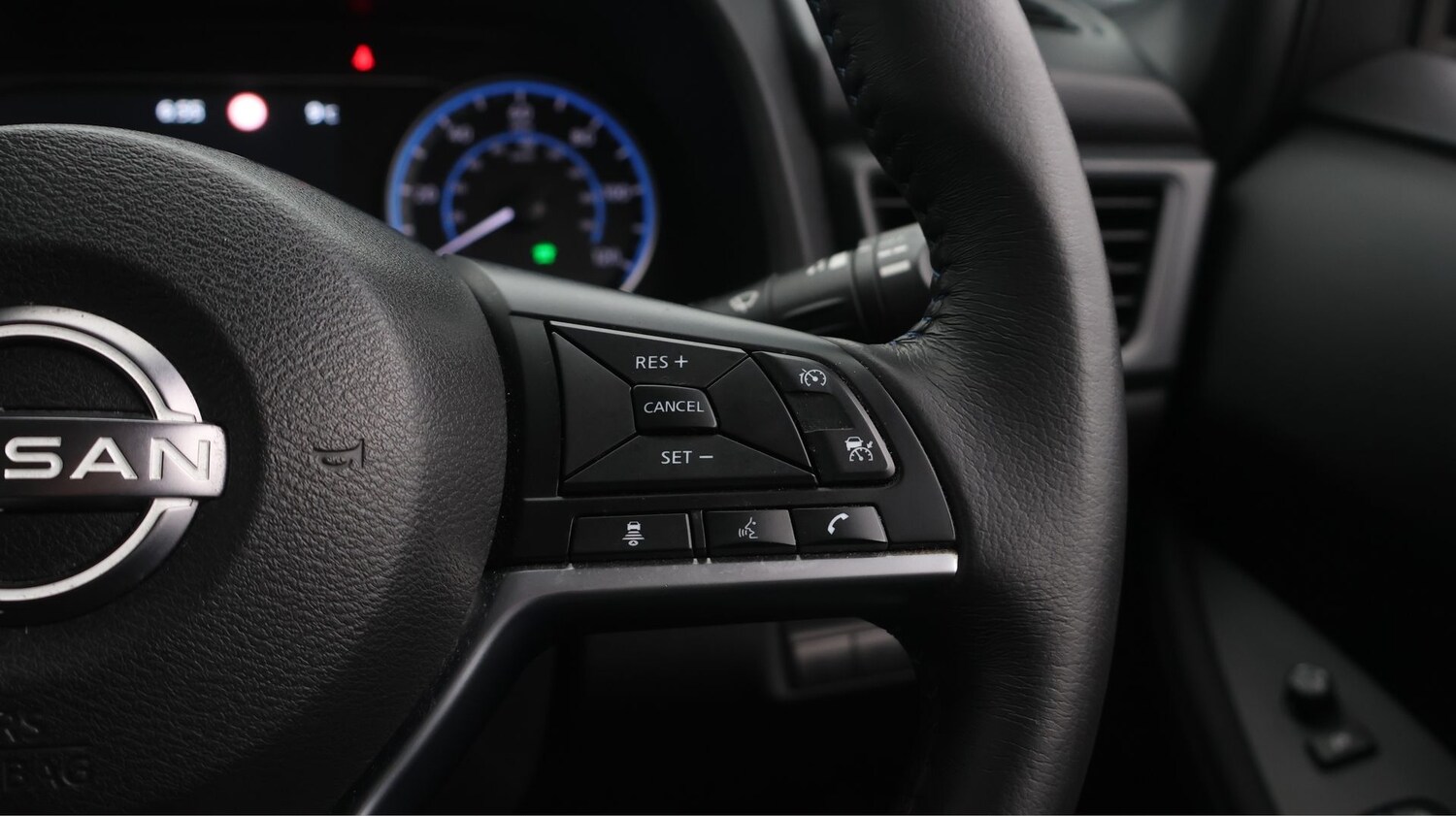 Used Nissan Leaf 2022 for sale - 77271162: Photo 24