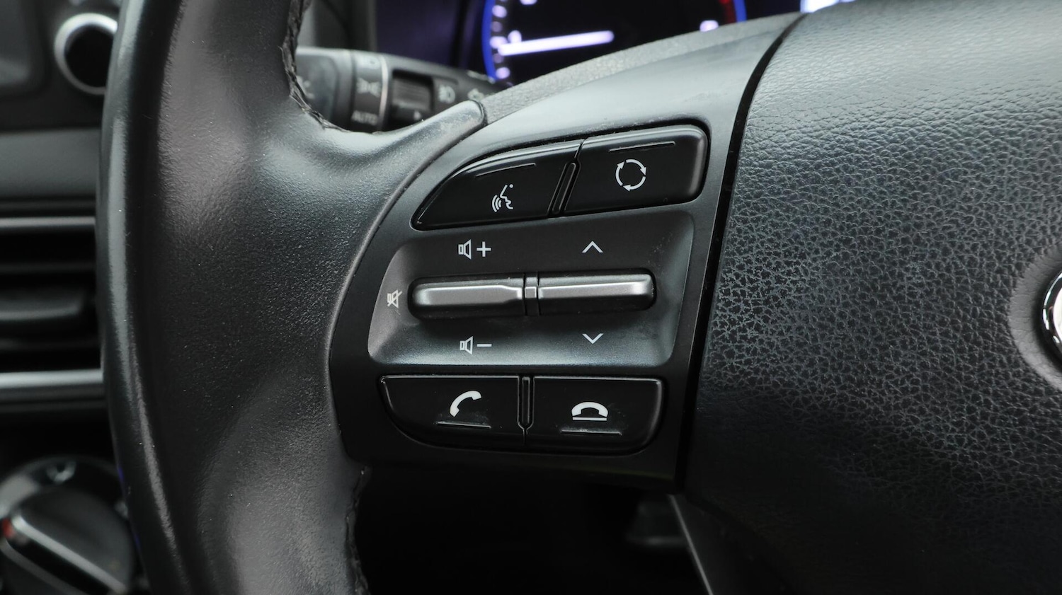 Used Hyundai KONA 2018 for sale - 76158472: Photo 23