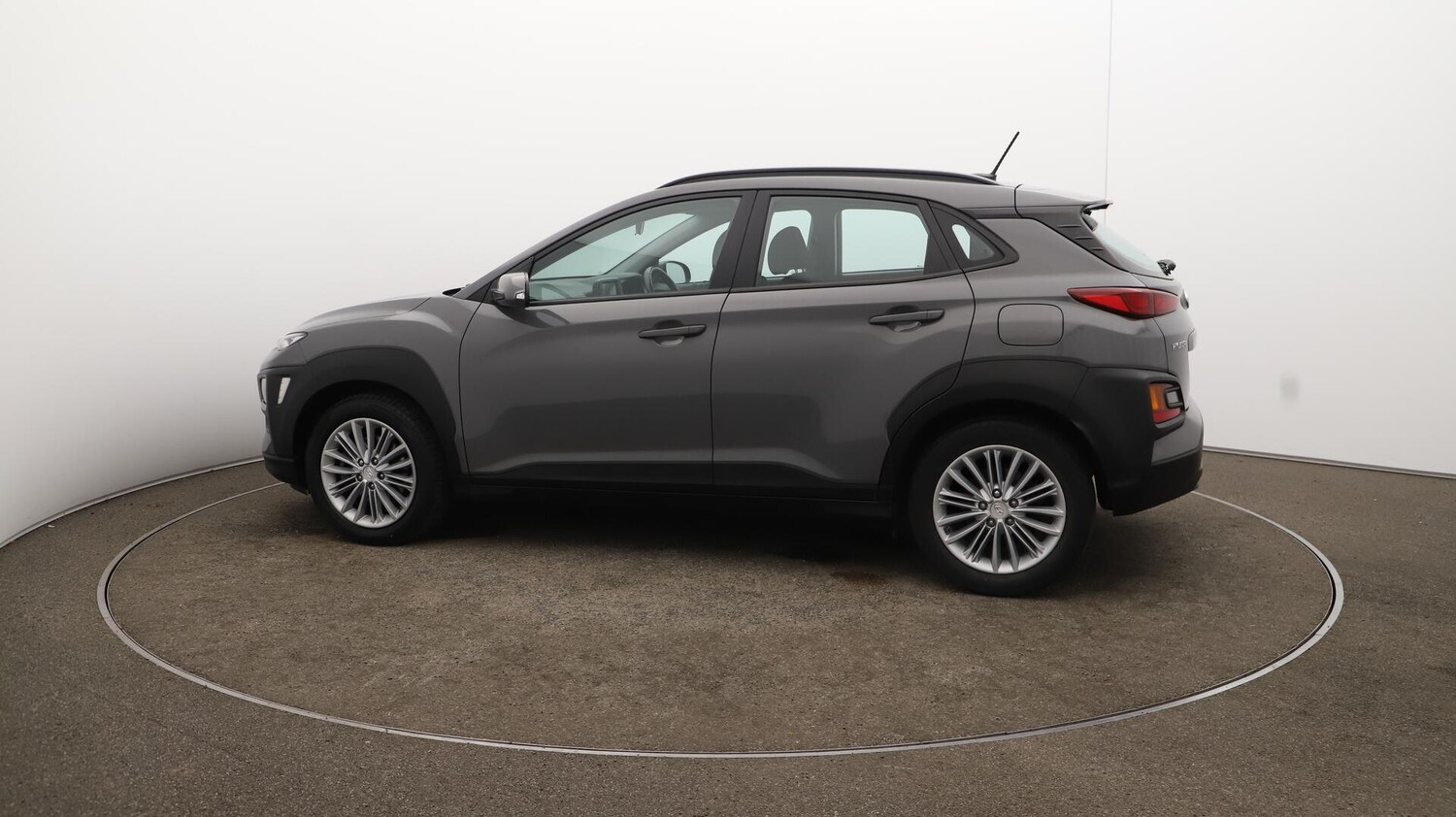 Used Hyundai KONA 2018 for sale - 76158472: Photo 35