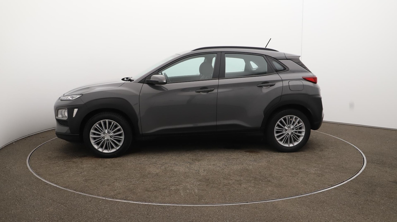 Used Hyundai KONA 2018 for sale - 76158472: Photo 42