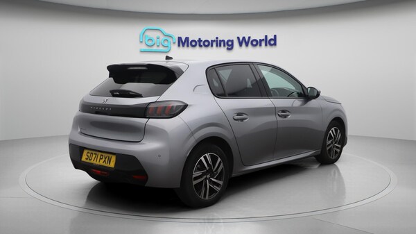 Used Peugeot 208 2021 for sale - 76283384: Photo 8