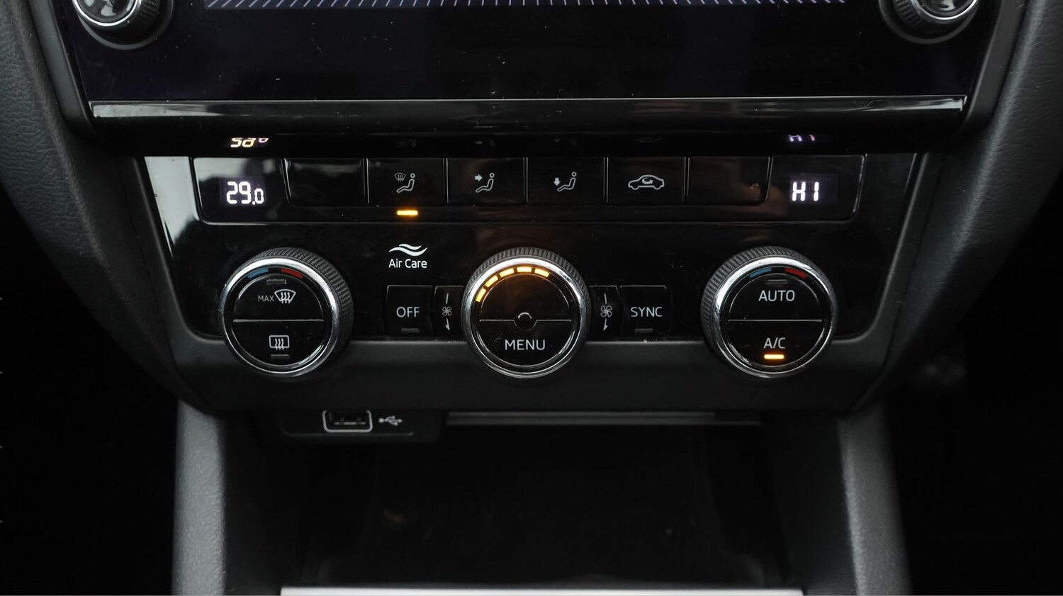 Used Skoda Octavia 2020 for sale - 77729220: Photo 11