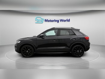 Used Volkswagen T-Roc 2021 for sale - 79111652: Photo