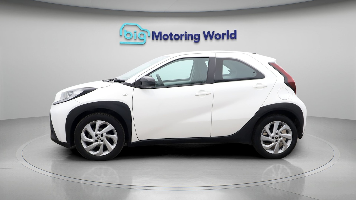 Used Toyota Aygo X 2023 for sale - 77902643: Photo 4