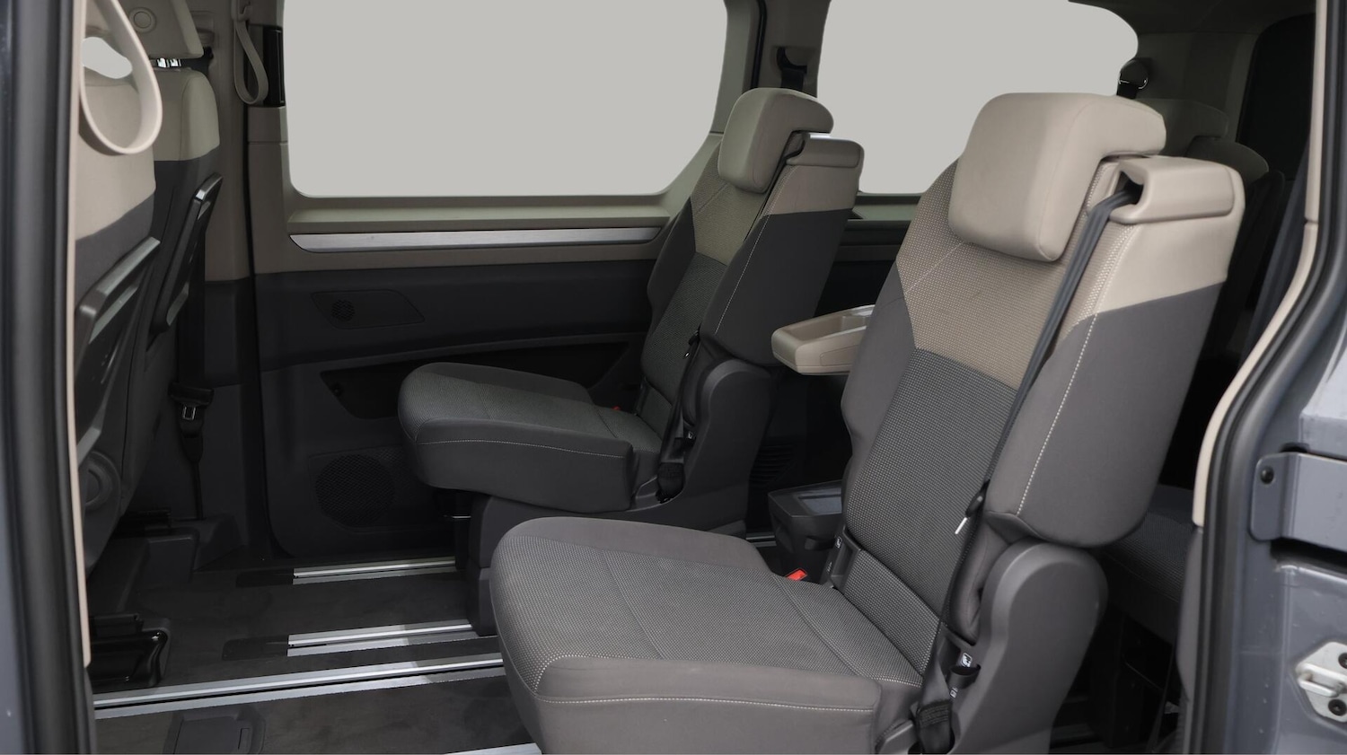 Used Volkswagen Multivan 2023 for sale - 76432421: Photo 17