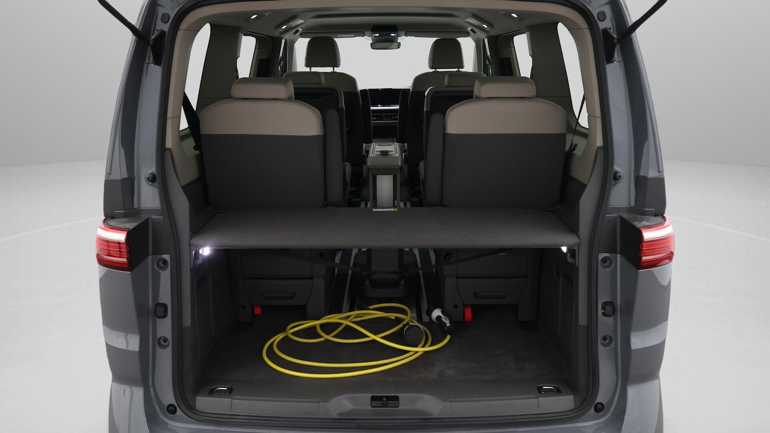 Used Volkswagen Multivan 2023 for sale - 76432421: Photo 22