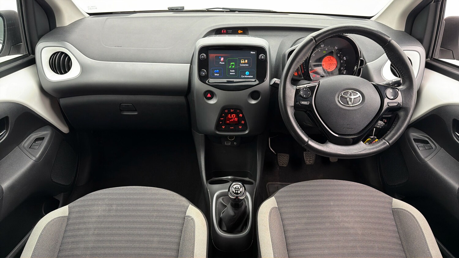 Used Toyota AYGO 2019 for sale - 78210364: Photo 12