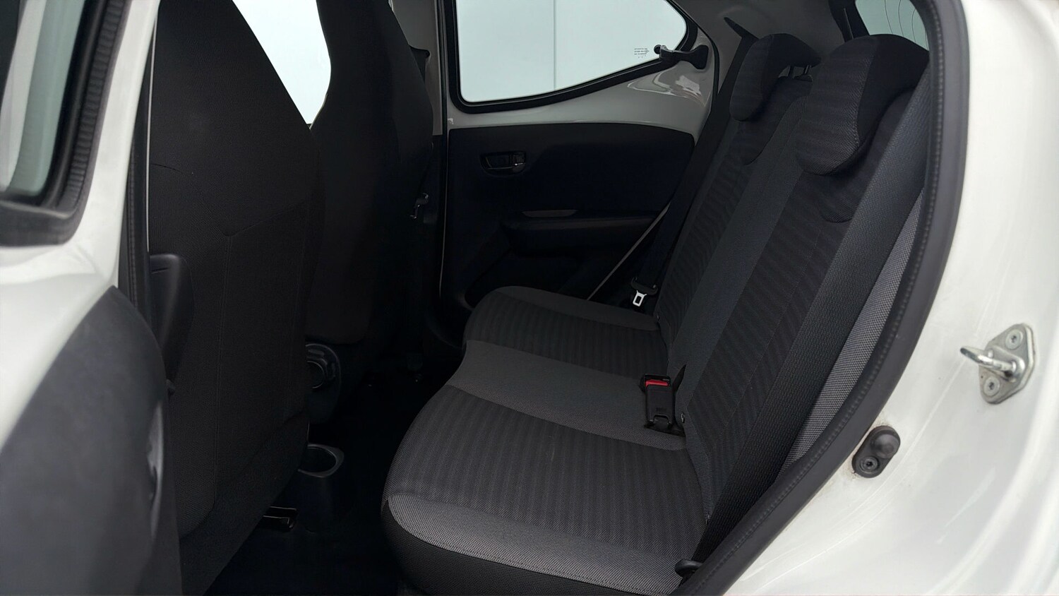 Used Toyota AYGO 2019 for sale - 78210364: Photo 15