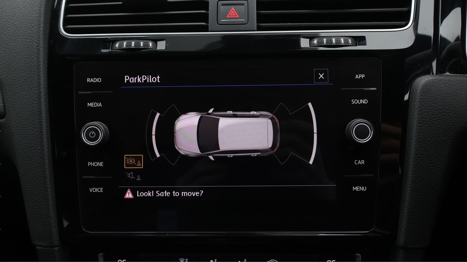 Used Volkswagen Golf 2018 for sale - 77729818: Photo 23