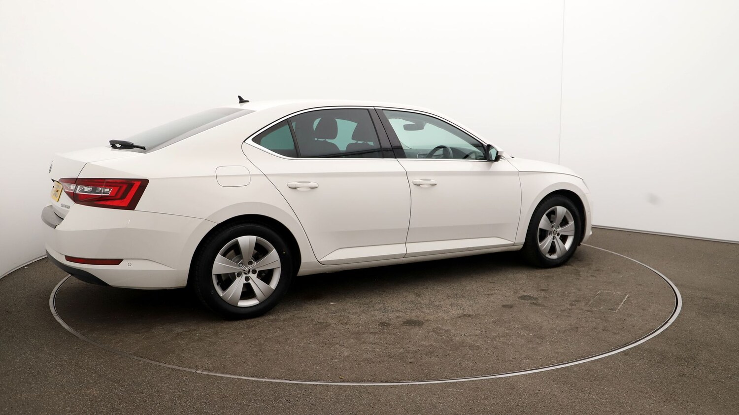 Used Skoda Superb 2017 for sale - 76810059: Photo 46