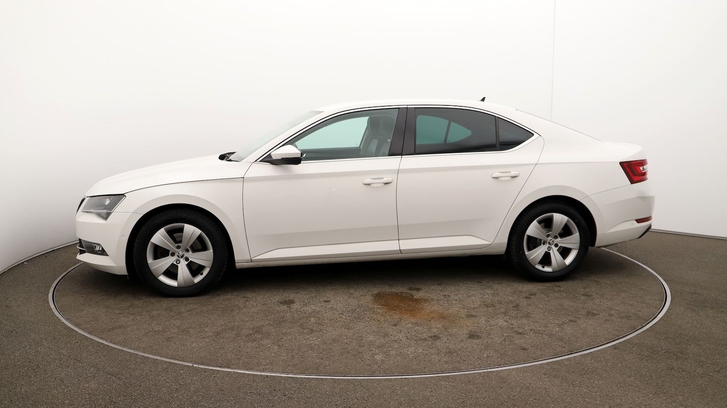 Used Skoda Superb 2017 for sale - 76810059: Photo 59