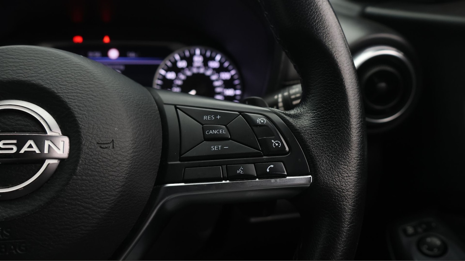 Used Nissan Juke 2022 for sale - 77365652: Photo 23