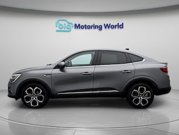 Used Renault Arkana 2023 for sale - 79554861: Photo