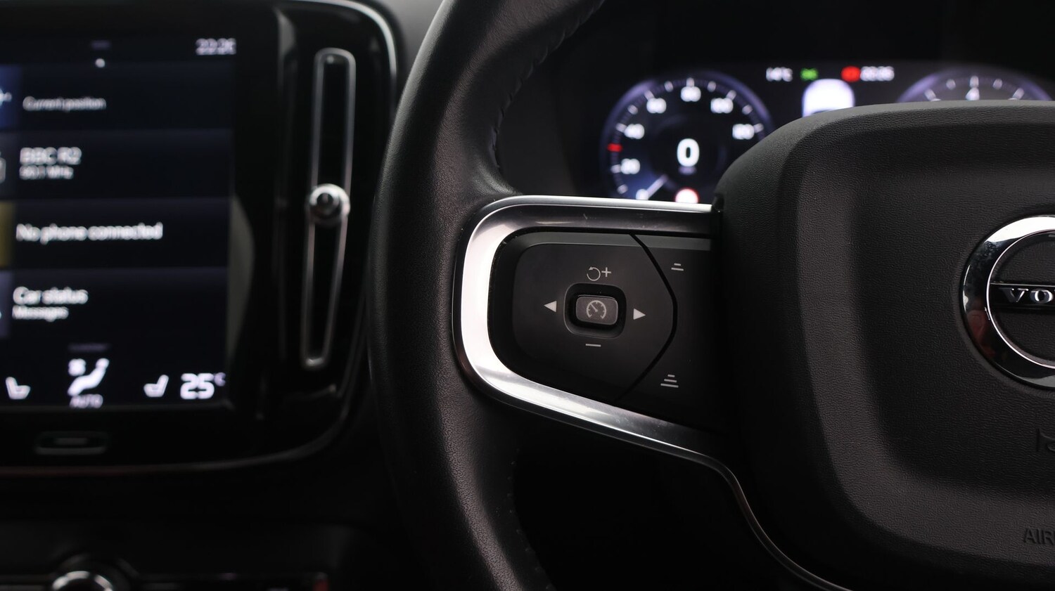 Used Volvo XC40 2020 for sale - 77746599: Photo 25