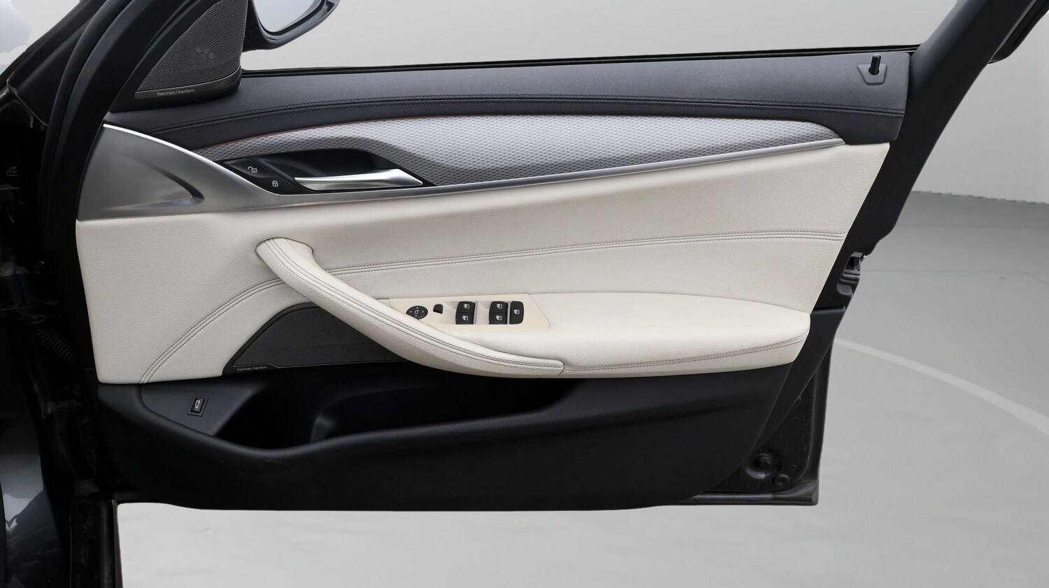 Used BMW 5 Series for sale - 77871832: Photo 15