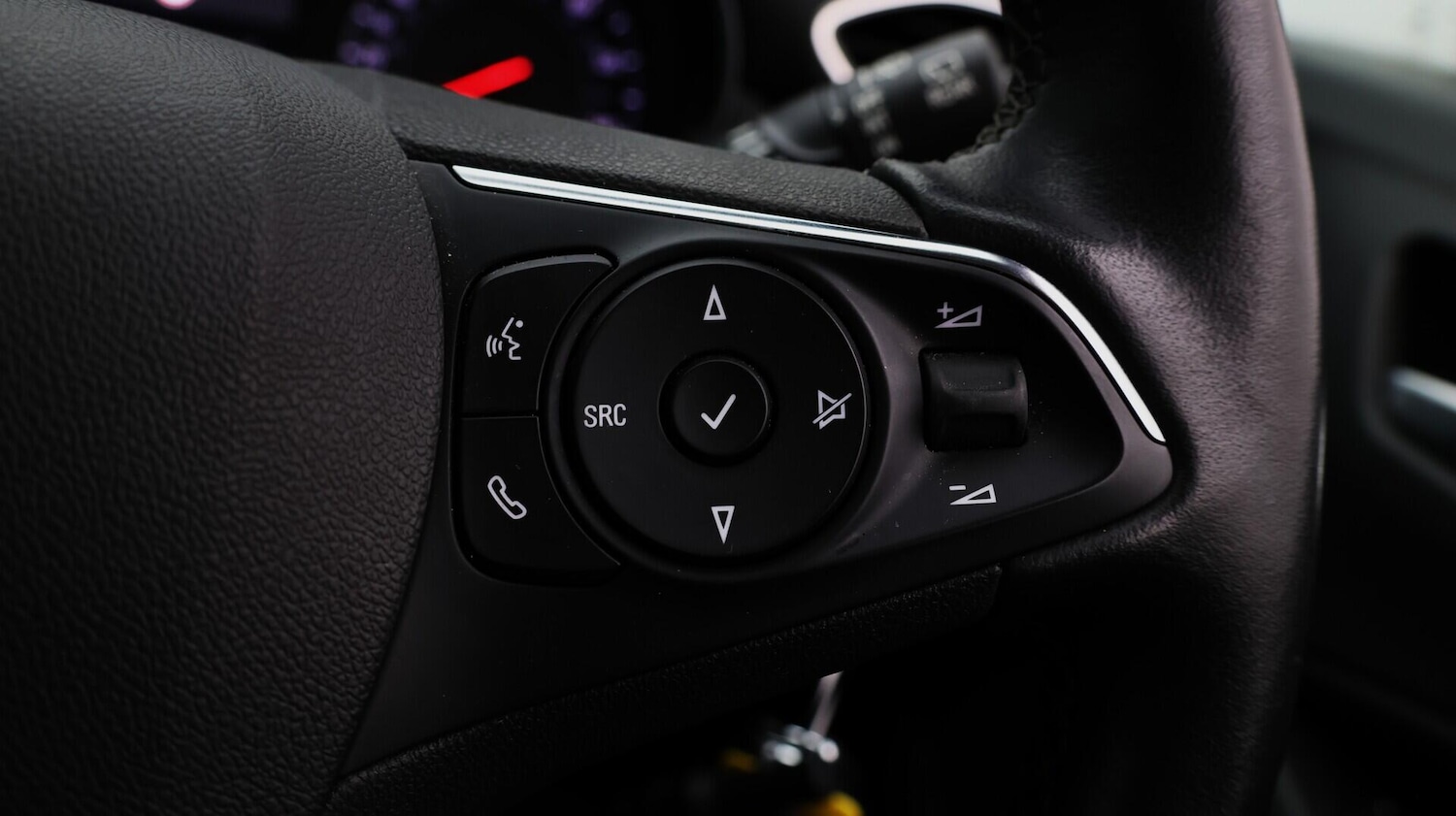 Used Vauxhall Crossland 2022 for sale - 76666600: Photo 24