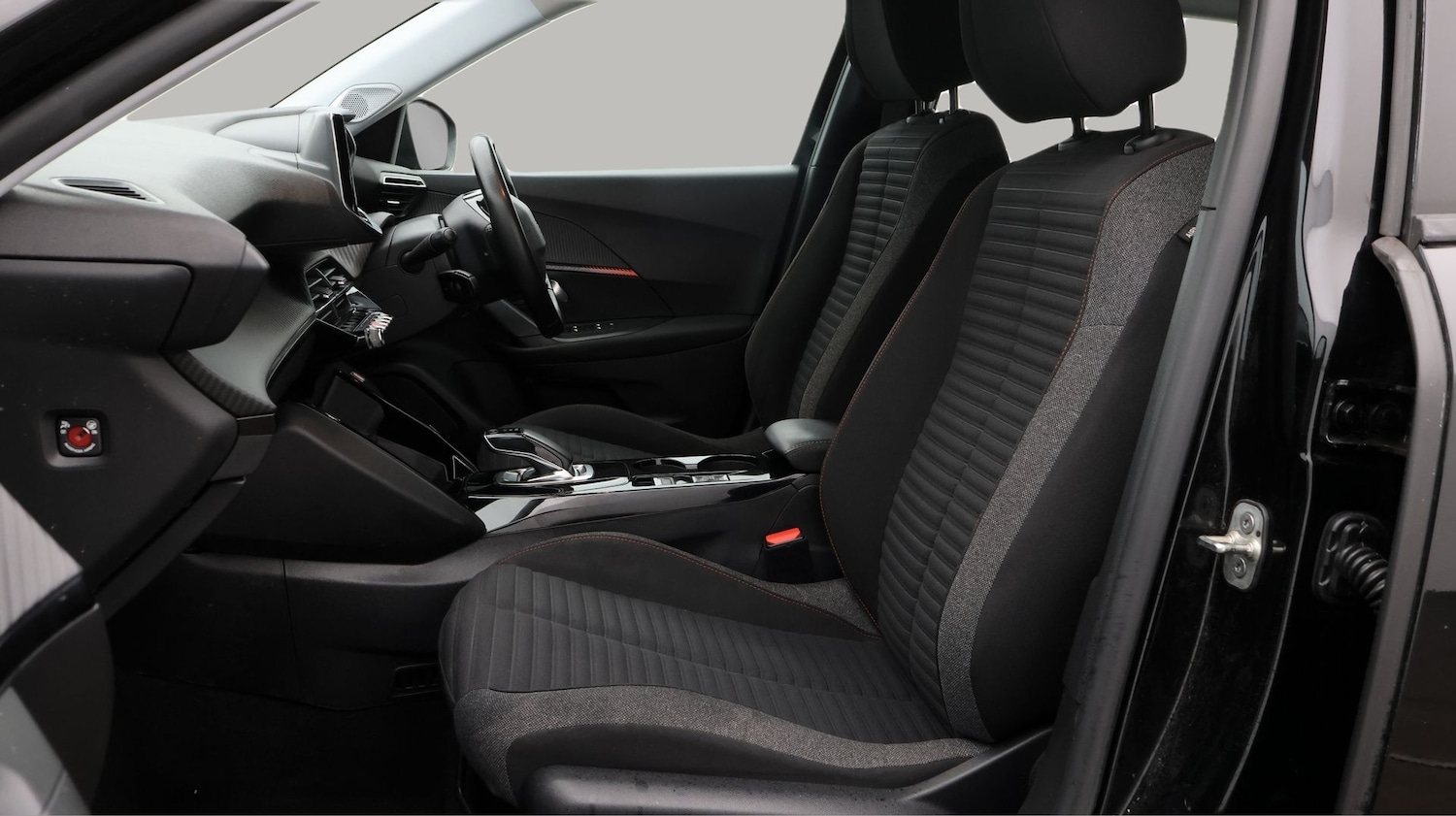 Used Peugeot 2008 2022 for sale - 77609754: Photo 14