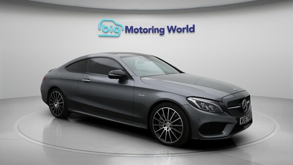 Used Mercedes-Benz C Class 2017 for sale - 76295028: Photo 2