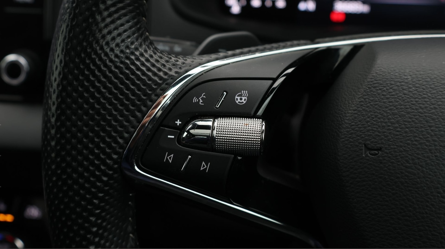 Used Skoda Karoq 2023 for sale - 77873425: Photo 24