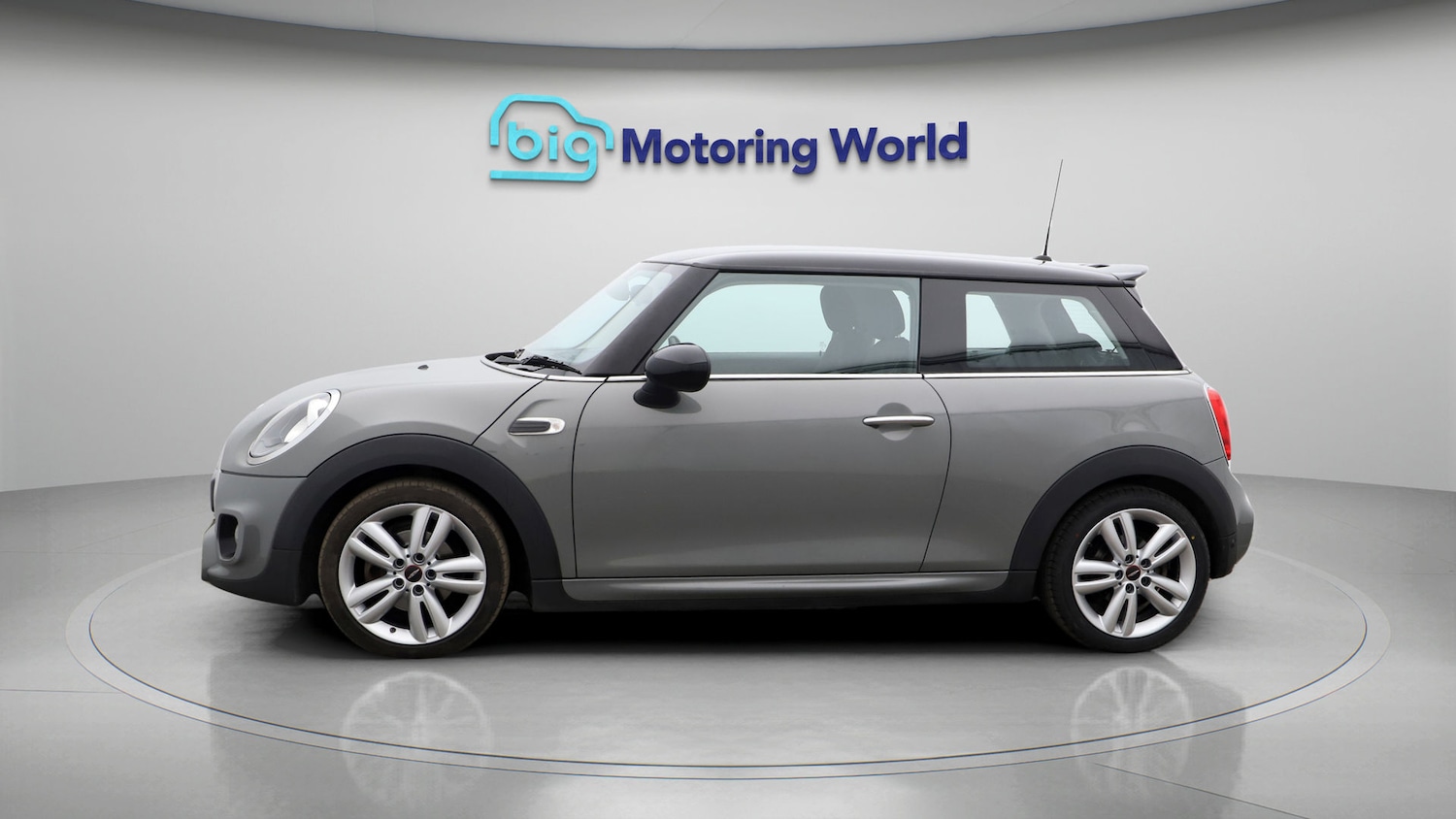 Used MINI Hatch 2018 for sale - 77764312: Photo 4