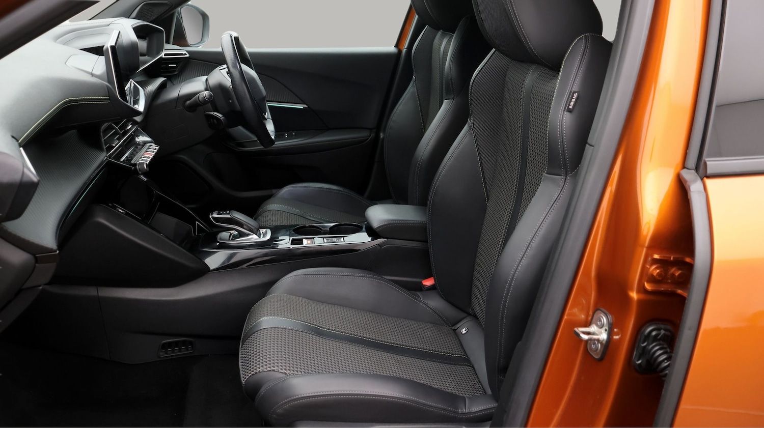 Used Peugeot 2008 2021 for sale - 77377894: Photo 14