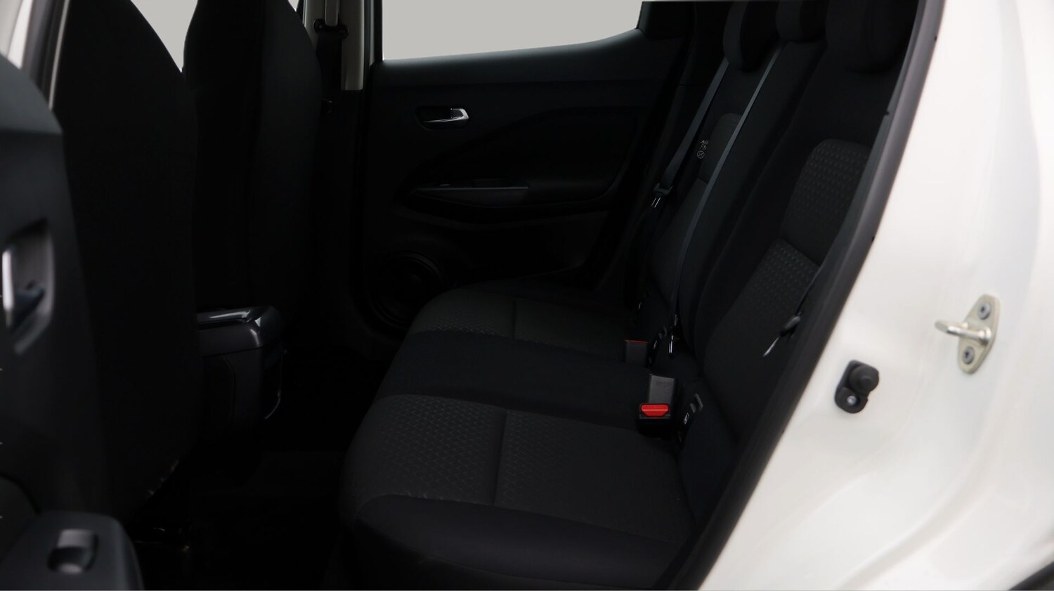 Used Nissan Juke 2023 for sale - 77700972: Photo 16