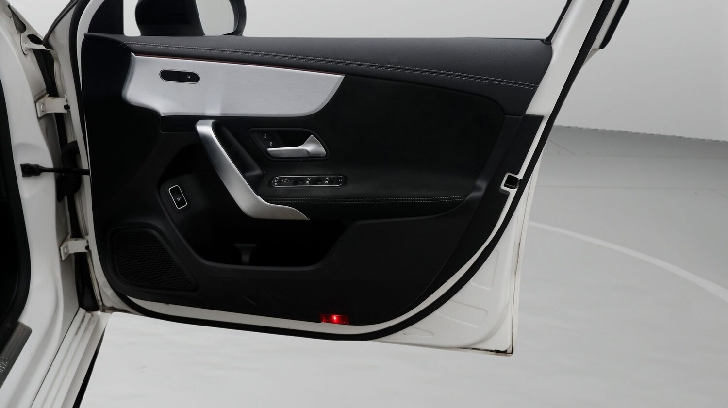 Used Mercedes-Benz A-Class for sale - 77220939: Photo 15