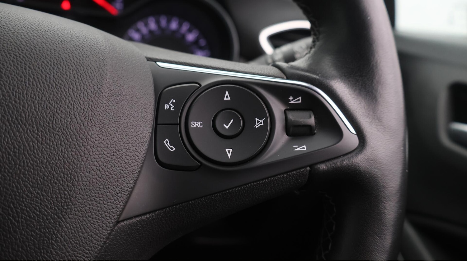 Used Vauxhall Crossland 2022 for sale - 76371180: Photo 24