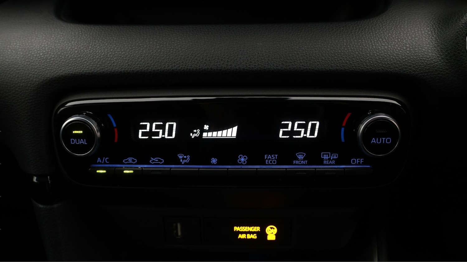 Used Mazda Mazda2 HYBRID 2022 for sale - 77283151: Photo 12