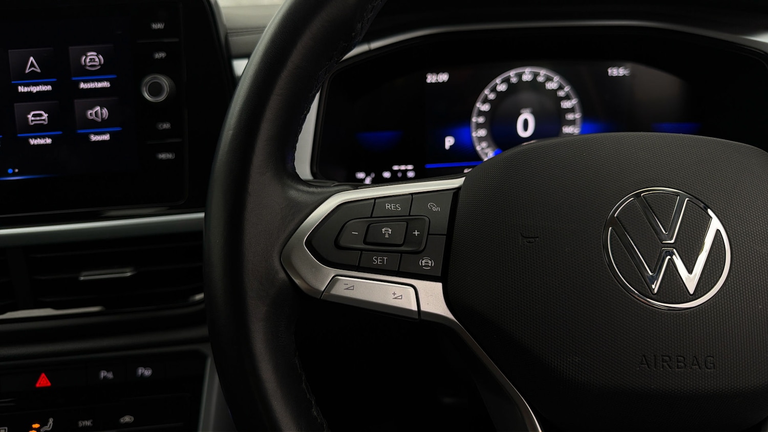 Used Volkswagen T-Roc 2023 for sale - 78011029: Photo 22