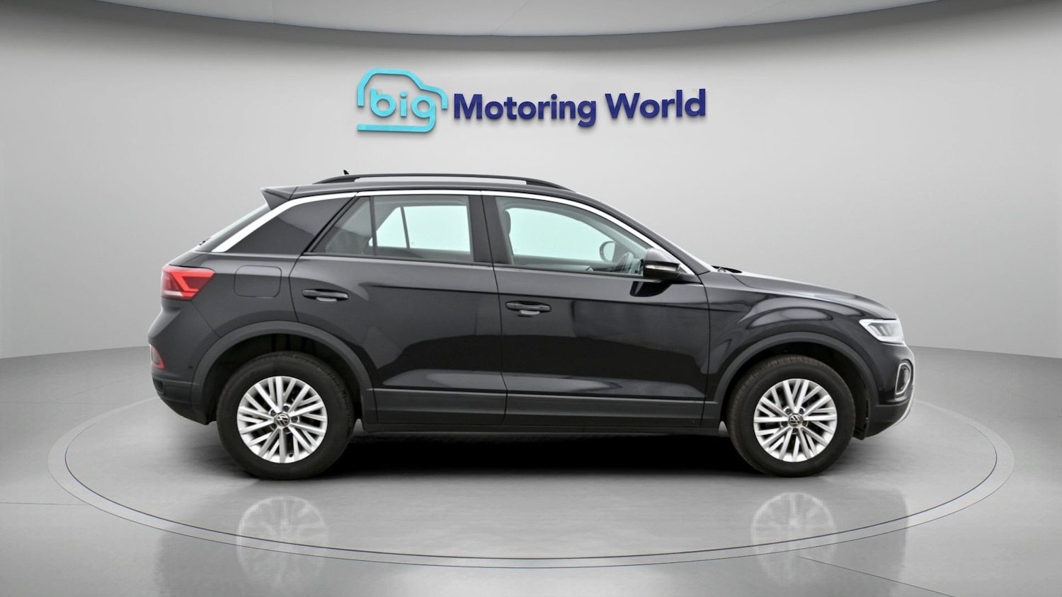 Used Volkswagen T-Roc 2023 for sale - 78011029: Photo 8