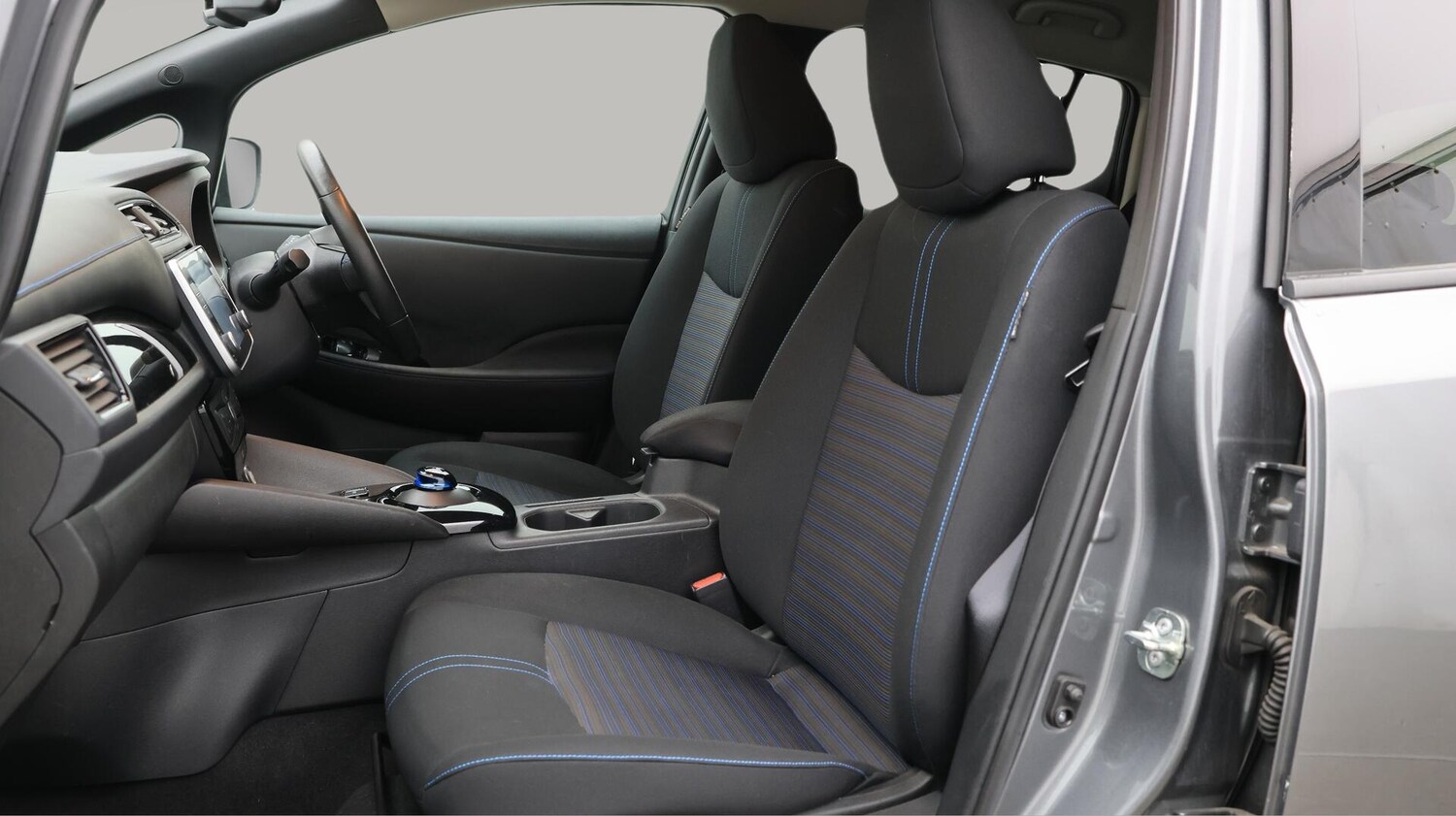 Used Nissan Leaf 2023 for sale - 76432422: Photo 15