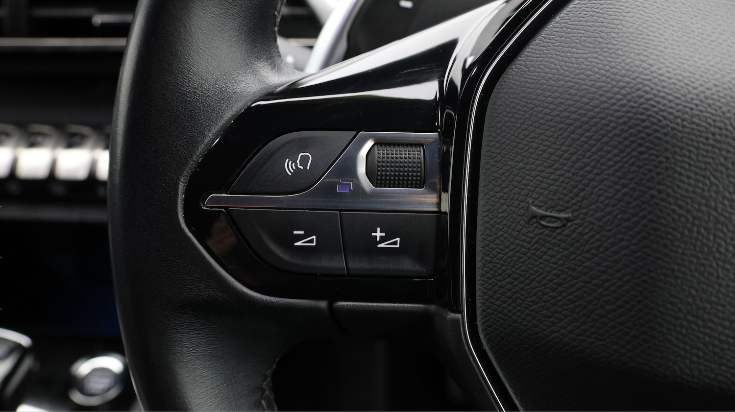 Used Peugeot 3008 2023 for sale - 77272217: Photo 22