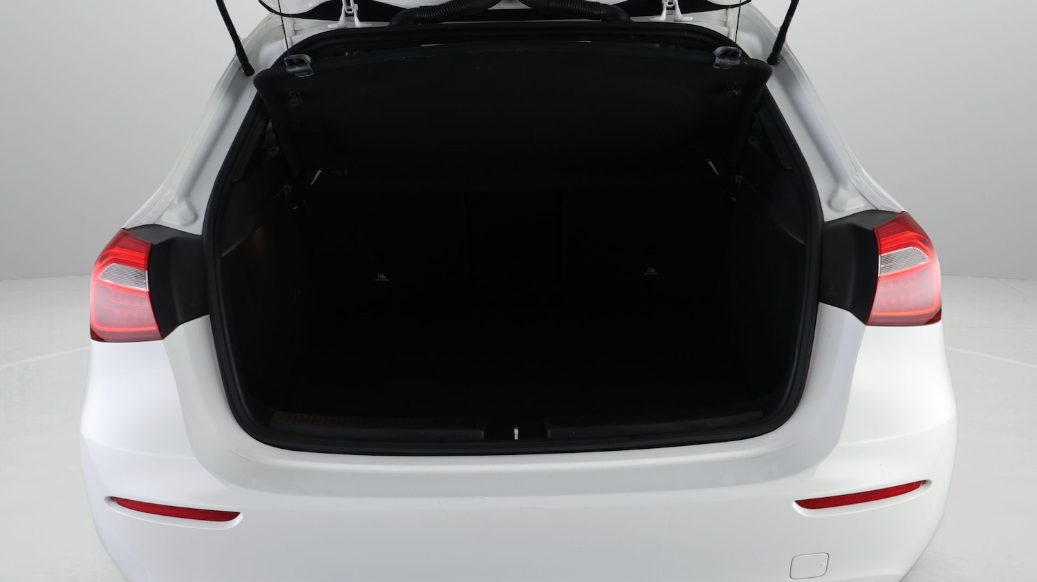 Used Mercedes-Benz A-Class 2020 for sale - 77688895: Photo 17