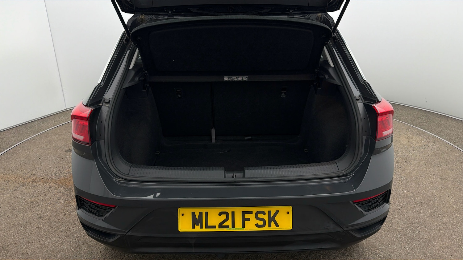 Used Volkswagen T-Roc 2021 for sale - 77951178: Photo 16