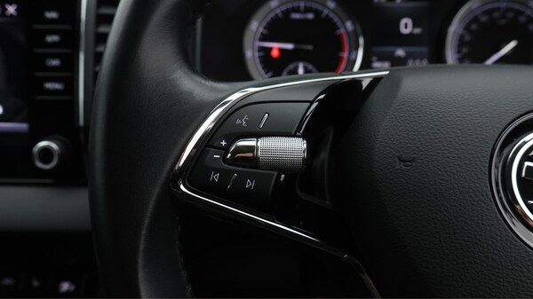 Used Skoda Karoq 2020 for sale - 76166503: Photo 17