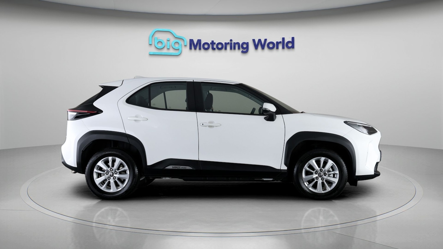 Used Toyota Yaris Cross 2023 for sale - 77760387: Photo 8